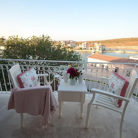 ホテル Port Deniz アラカティ